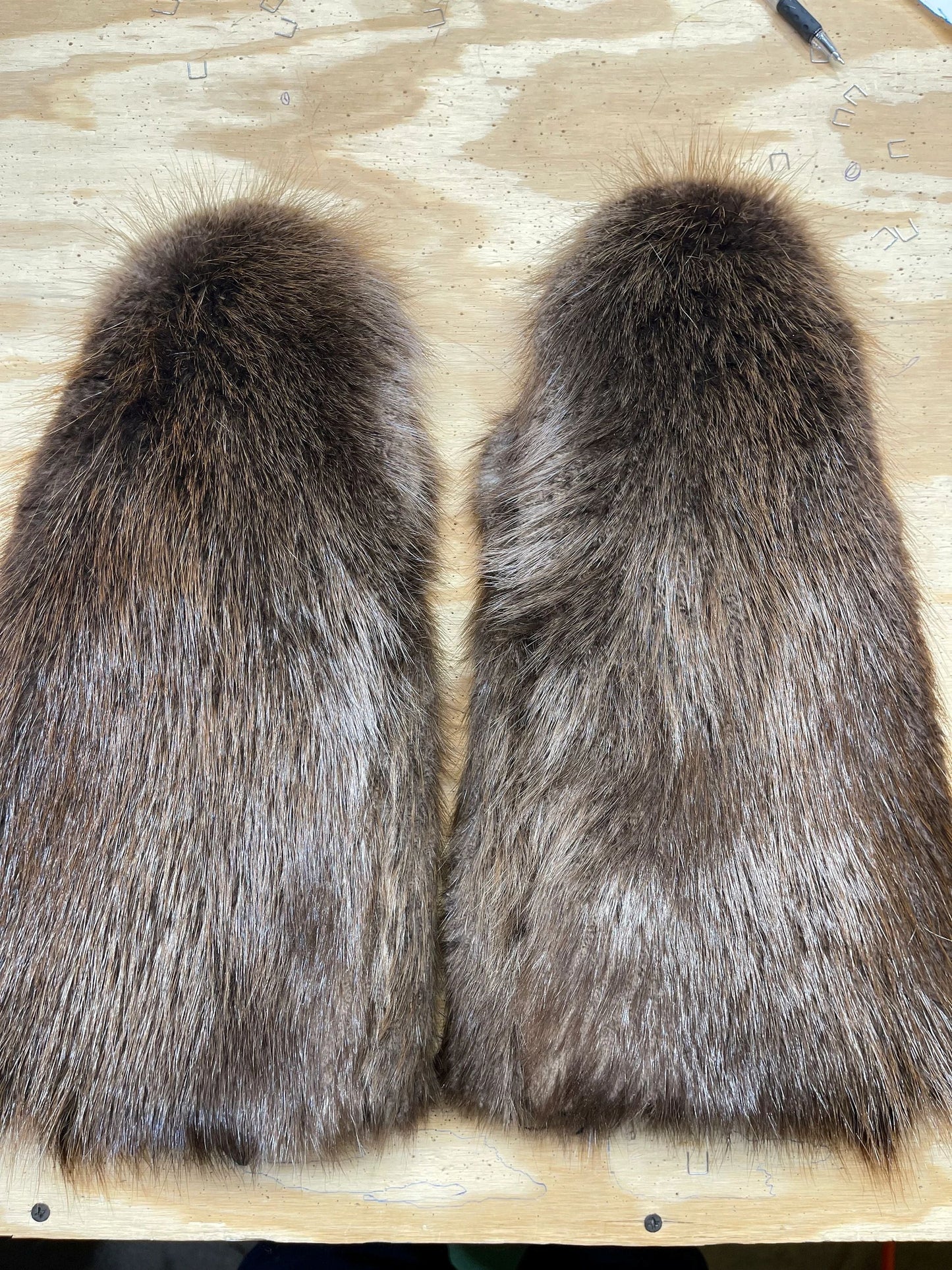 Beaver Fur Gauntlet Mittens