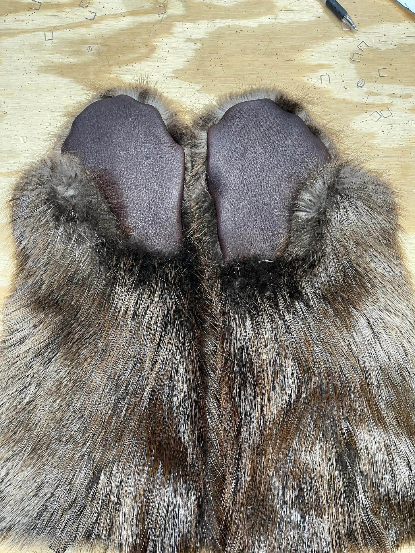 Beaver Fur Gauntlet Mittens